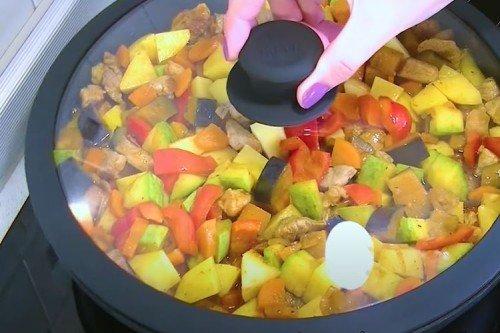 Ragoût de légumes multicolores au porc - recettes étape par étape