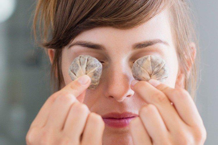 Jus de pomme de terre - Comment enlever les poches sous les yeux à la maison