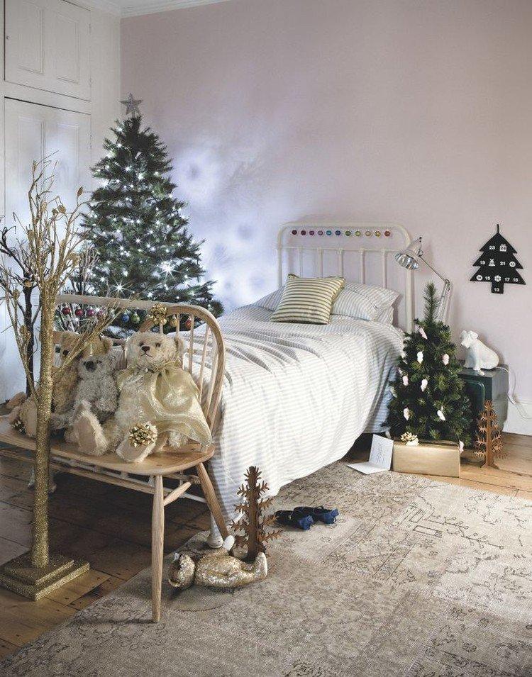 Comment décorer une pépinière pour le nouvel an 2021 - photos et idées