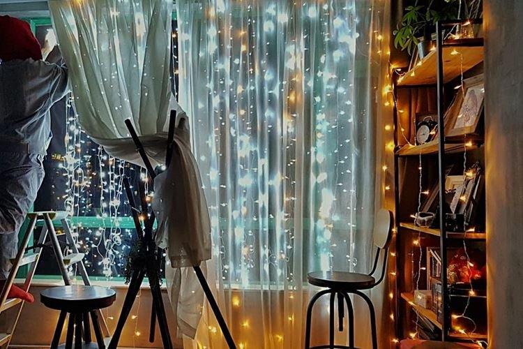 Glowing Wall - Comment décorer une pièce pour le nouvel an