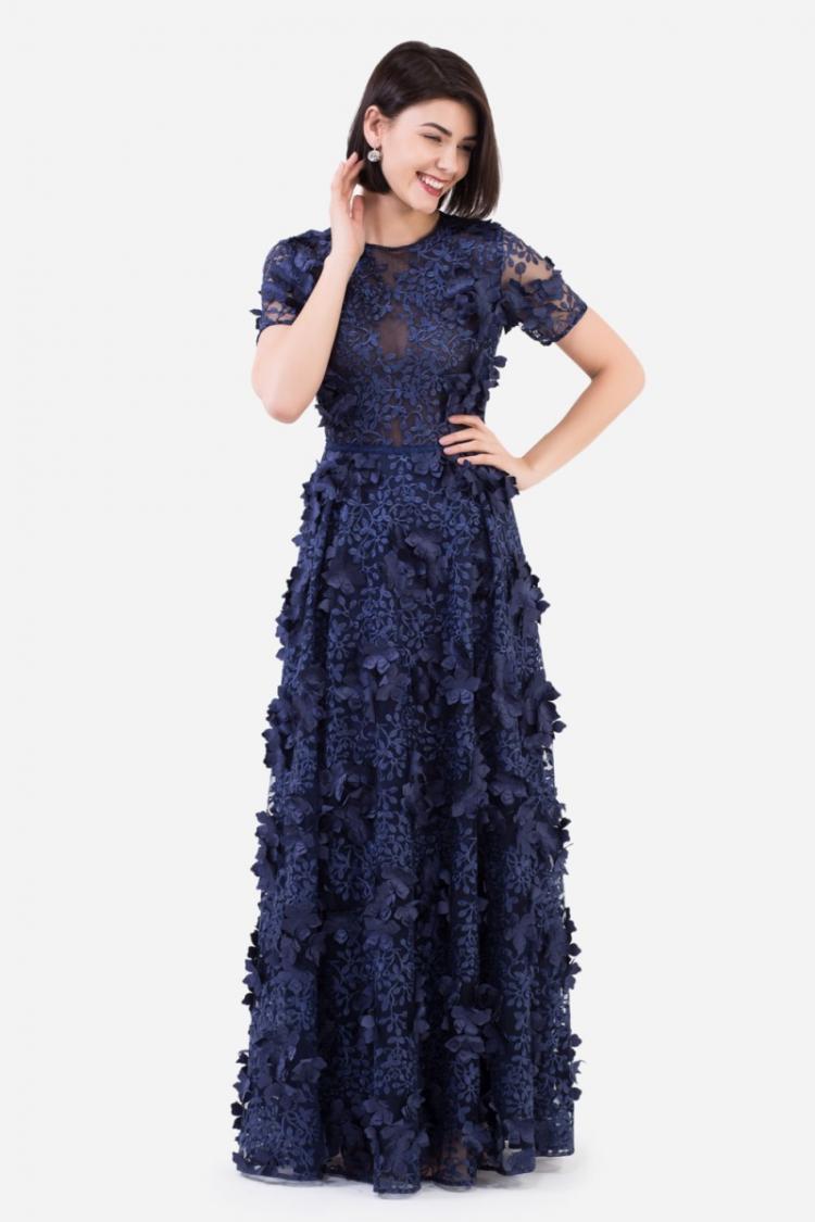 Fleurs volumétriques - Comment décorer une robe de vos propres mains