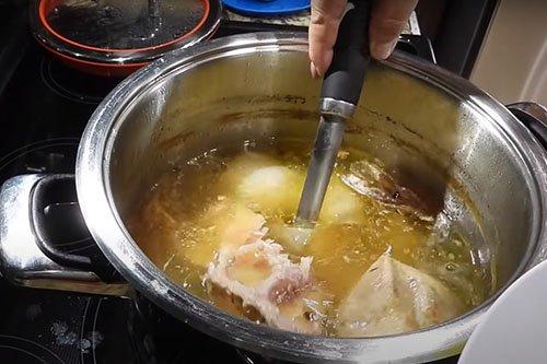 Comment faire cuire de la viande en gelée - une recette classique étape par étape