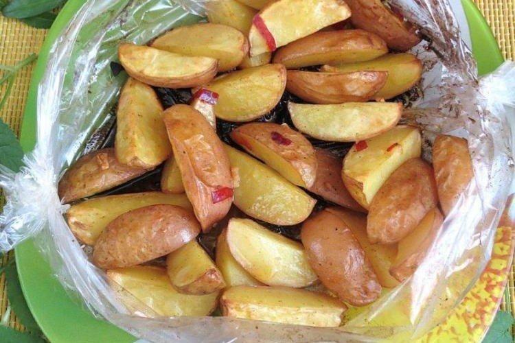 Frites croustillantes dans la douille - Oven Village Potatoes Recipes