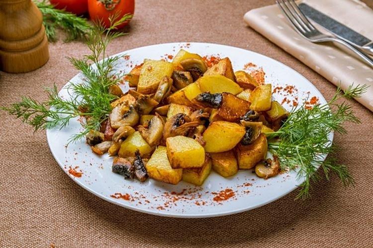 Pommes de terre aux champignons à la sauce soja au four - recettes