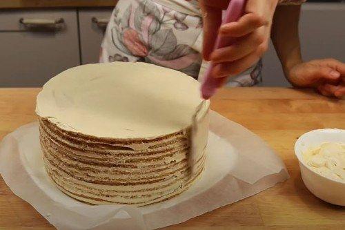 Gâteau au miel et au caramel - recette étape par étape