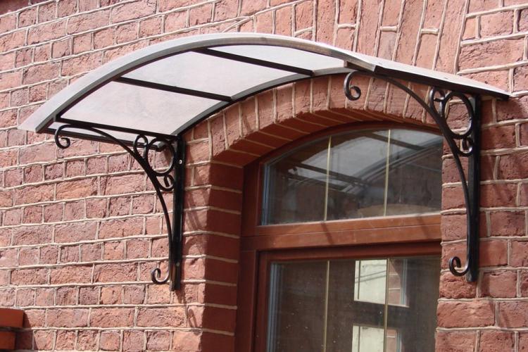 Auvents à faire soi-même au-dessus du porche en polycarbonate