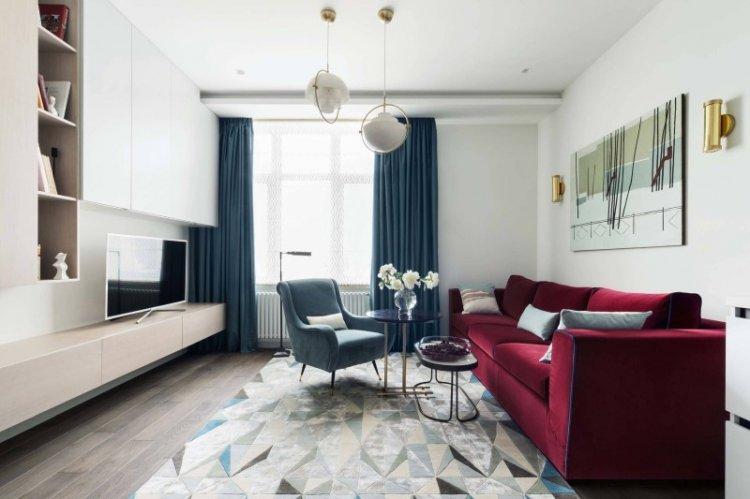 Couleur rouge à l'intérieur du salon - photo