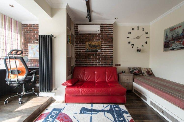 Couleur rouge à l'intérieur de la chambre des enfants - photo