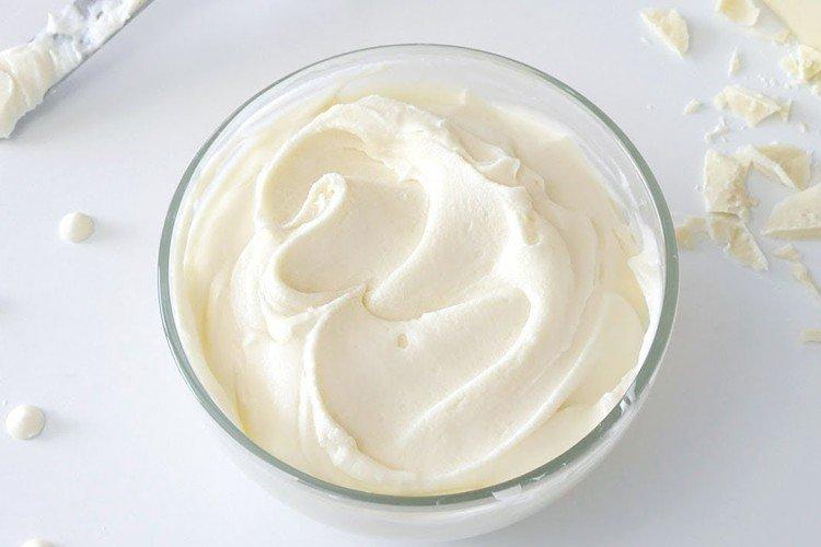 Crème de génoise au chocolat blanc et aux agrumes - recettes