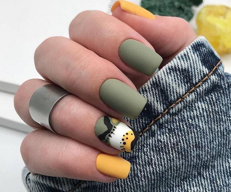 Couleurs à la mode en manucure 2020