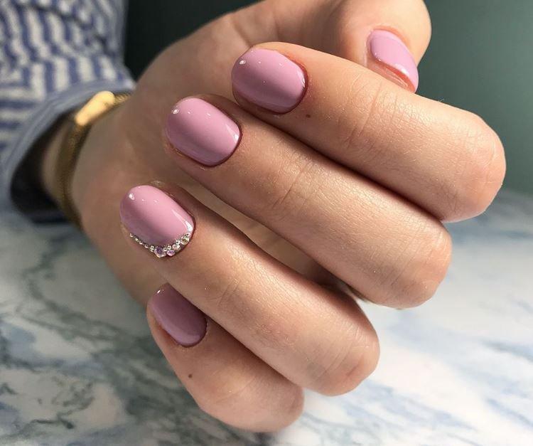 Manucure pour ongles courts 2020 - Tendances de la mode