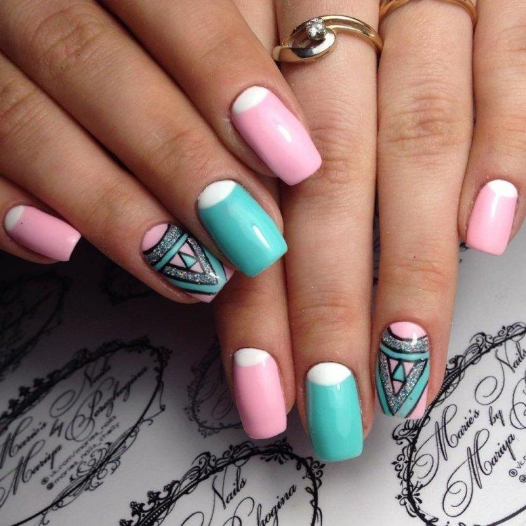 Reverse french 2020 - photo manucure