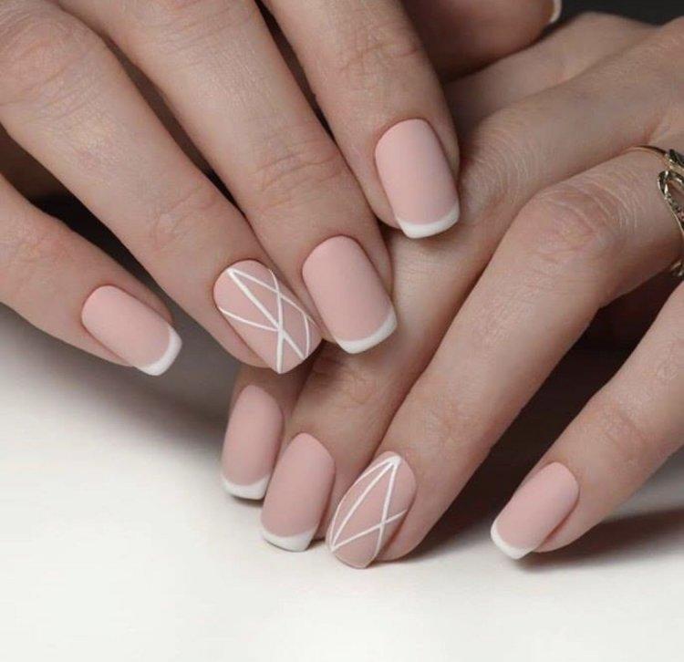 Français mat 2020 - photo manucure