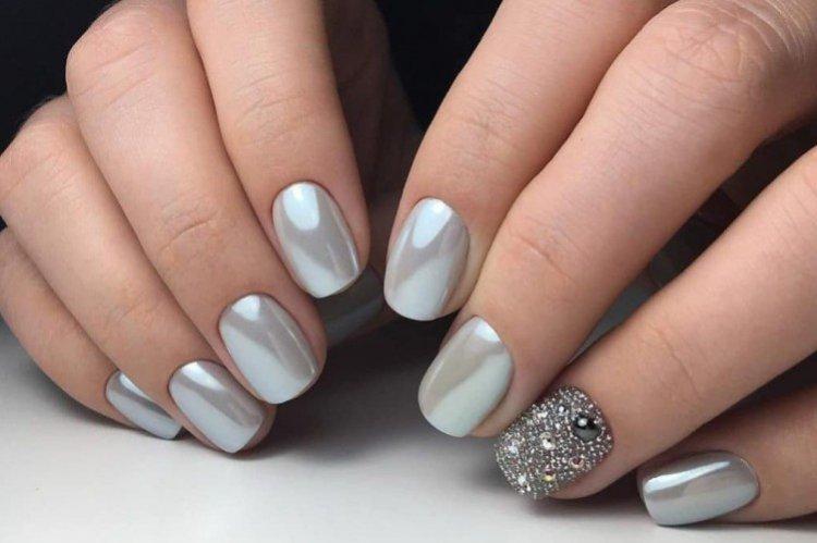 Form - Manucure pour ongles courts 2021