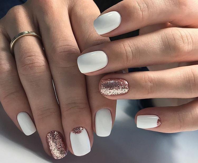 Manucure légère pour ongles courts