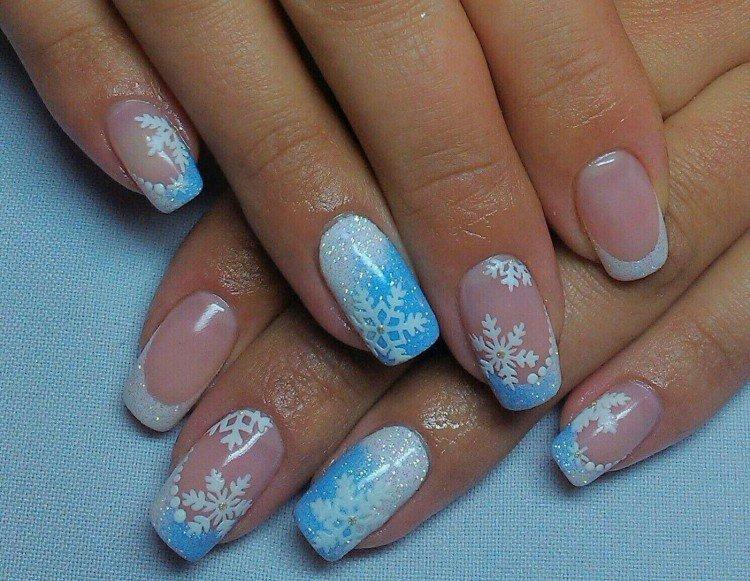 Manucure légère pour le nouvel an 2021