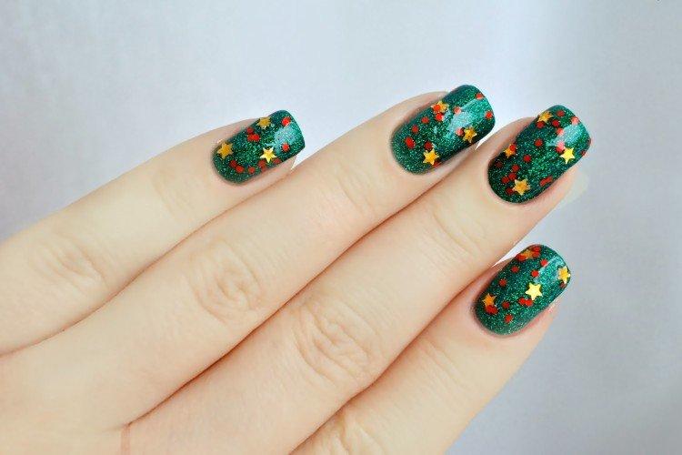 Manucure Confettis pour le Nouvel An 2021