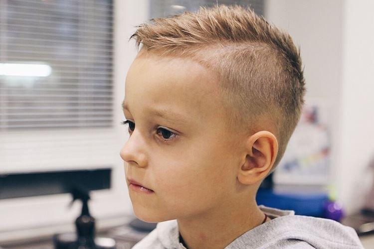 Mohawk - Coupes de cheveux tendance pour garçons 2020