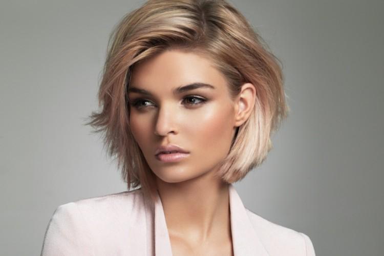 Coupes de cheveux pour femmes à la mode 2021 pour cheveux mi-longs