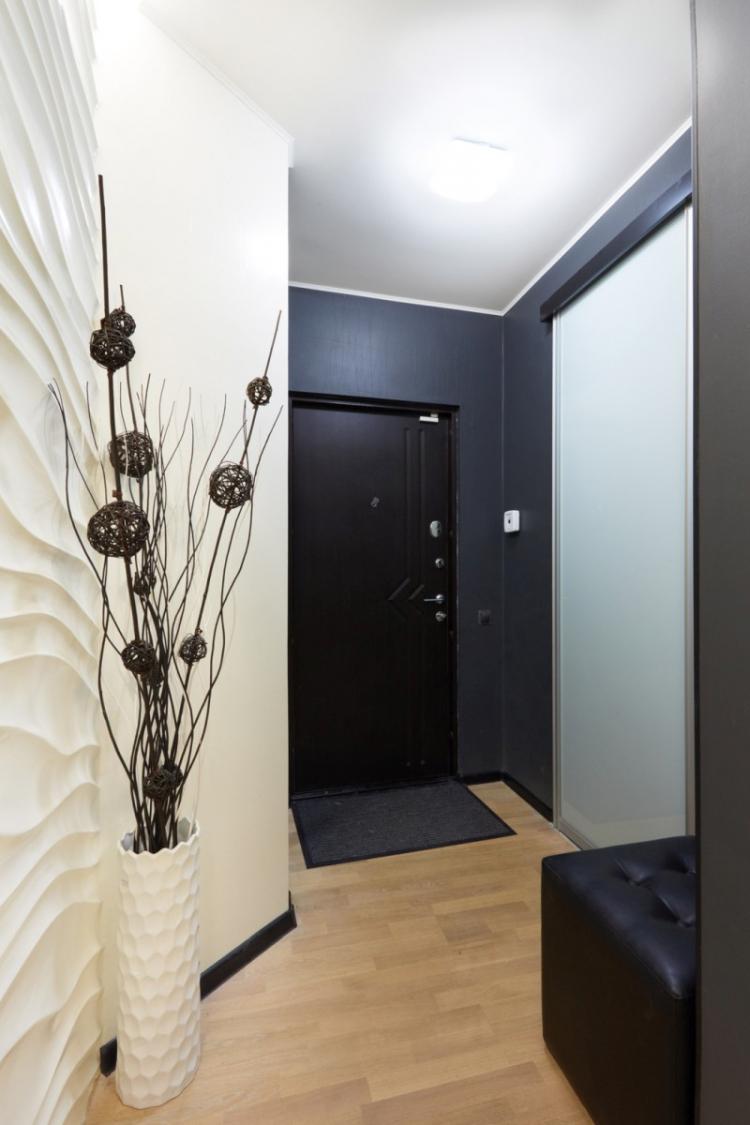 Plafonds tendus à l'intérieur du couloir - photo