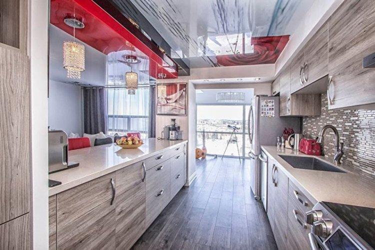 Plafonds tendus avec impression photo dans la cuisine