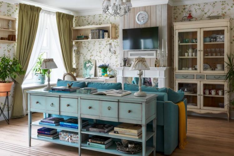 Papier peint pour le salon dans le style provençal