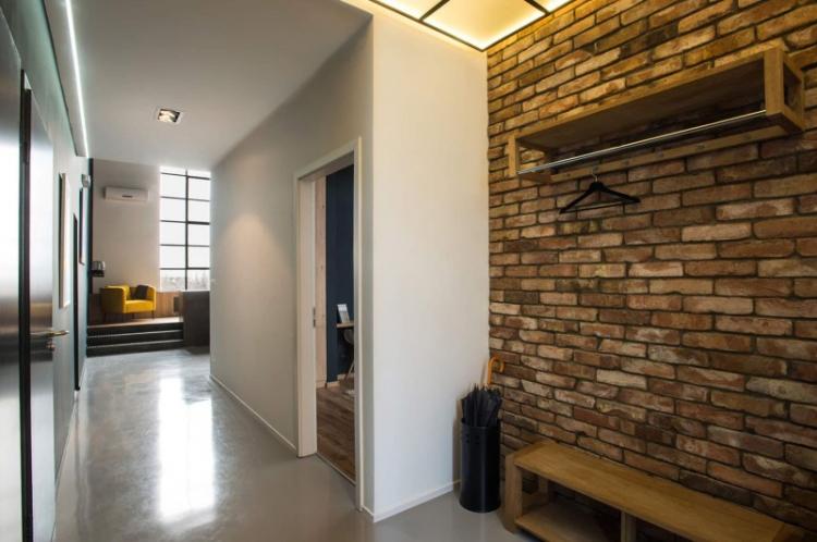 Papier peint pour le couloir dans le style loft