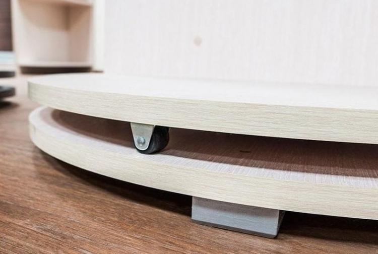 Étagère à chaussures rotative à faire soi-même dans le couloir