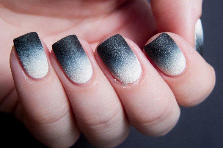 Ombre de contraste sur les ongles - photo