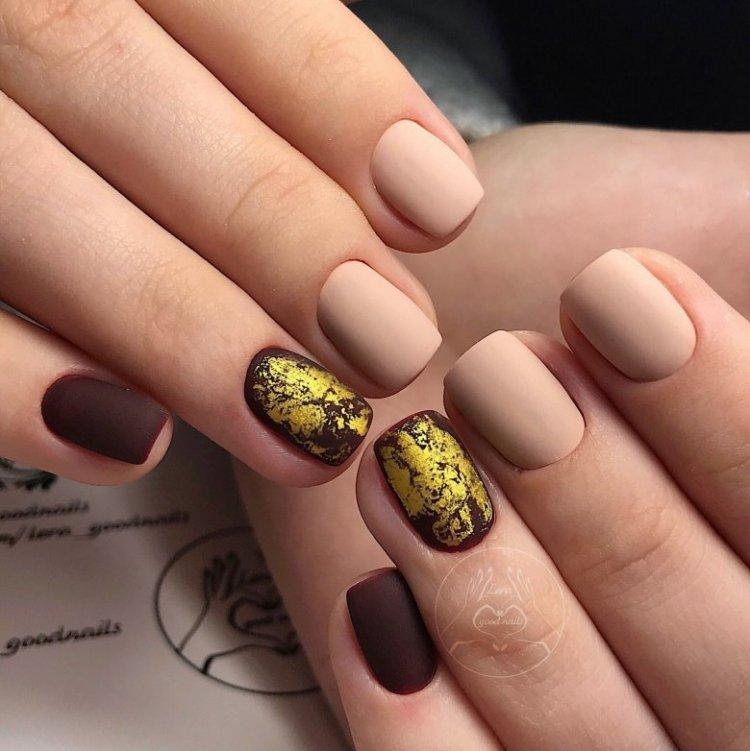 Manucure mate d'automne 2020 - photo