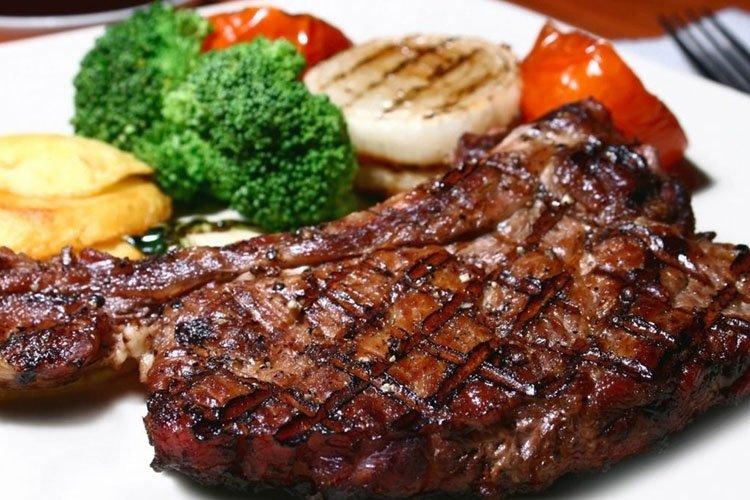 Côtelettes de boeuf marinées aux cerises - recettes