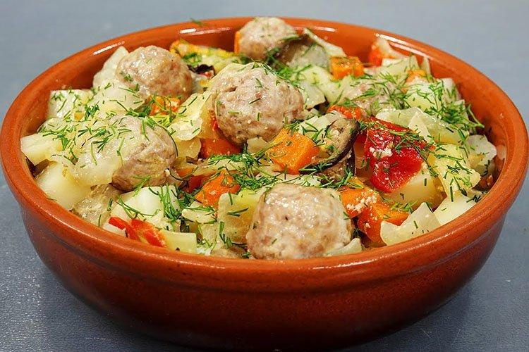 Ragoût de légumes aux boulettes de viande - recettes