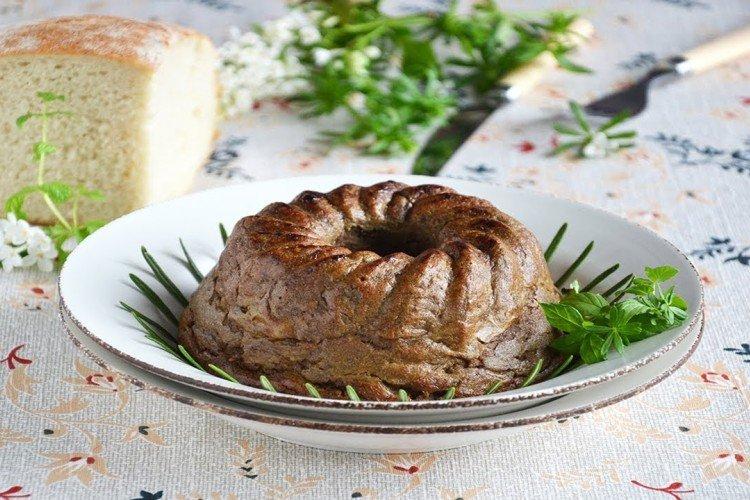 Gâteau de foie au rhum et aux raisins secs - recettes