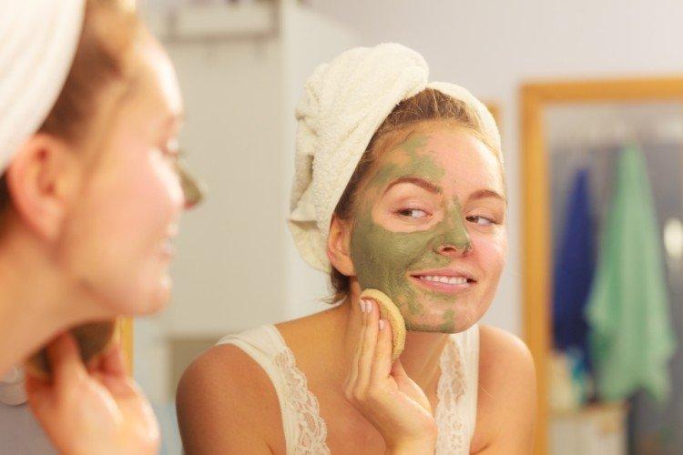 Peeling pour le visage au peroxyde et badyag à la maison
