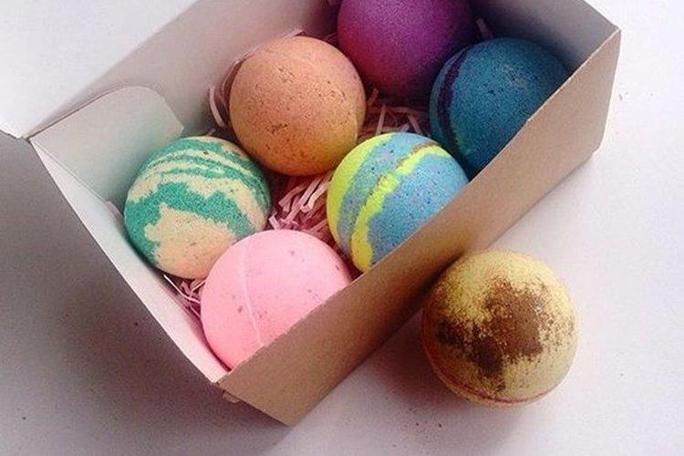 Bombes de bain du Nouvel An - Cadeaux DIY pour le Nouvel An 2020