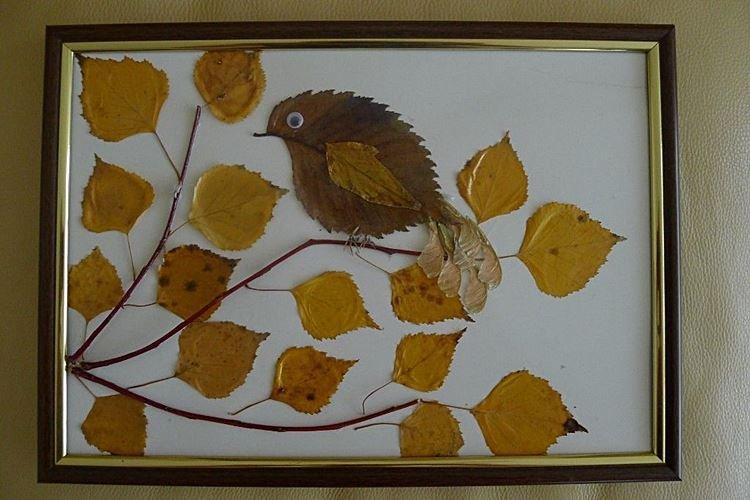 Artisanat de feuilles d'automne pour enfants - photos et idées