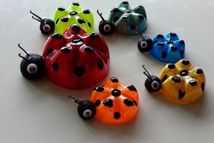 Figurines décoratives - Bricolage à partir de bouteilles en plastique