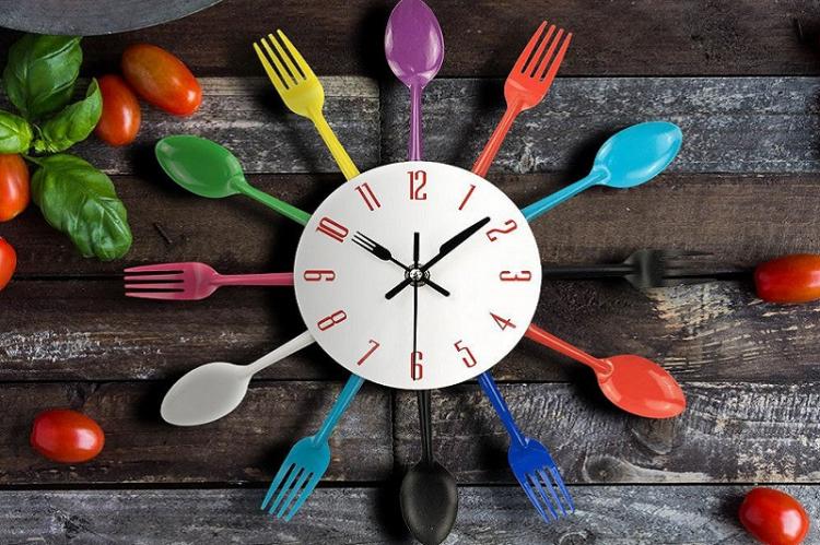 Décor de cuisine à partir de vieux couverts - Bricolage à partir de vieilles choses