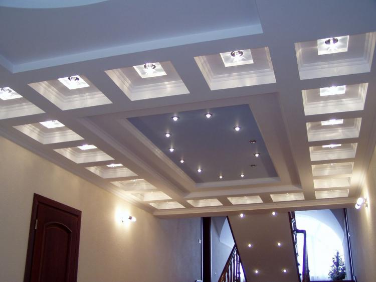 Conception de plafonds en plaques de plâtre - photo