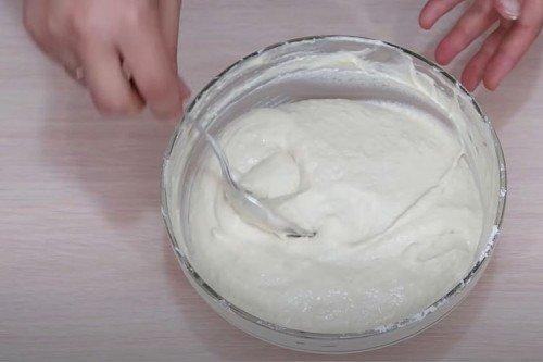 Crêpes de grand-mère au kéfir - une recette étape par étape