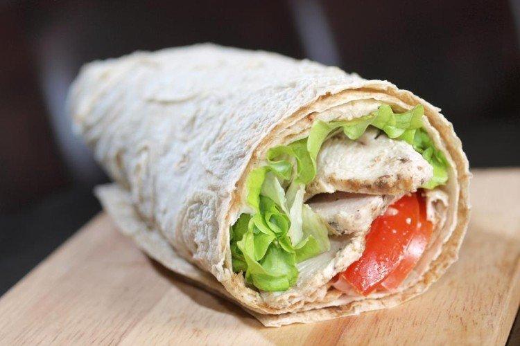 Rouleau de salade César au poulet - recettes