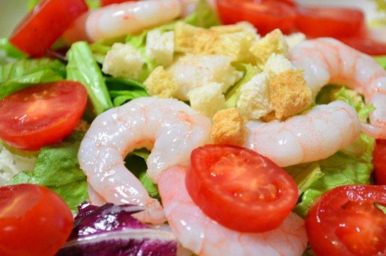 Salade de calmars, œufs et crevettes - recettes