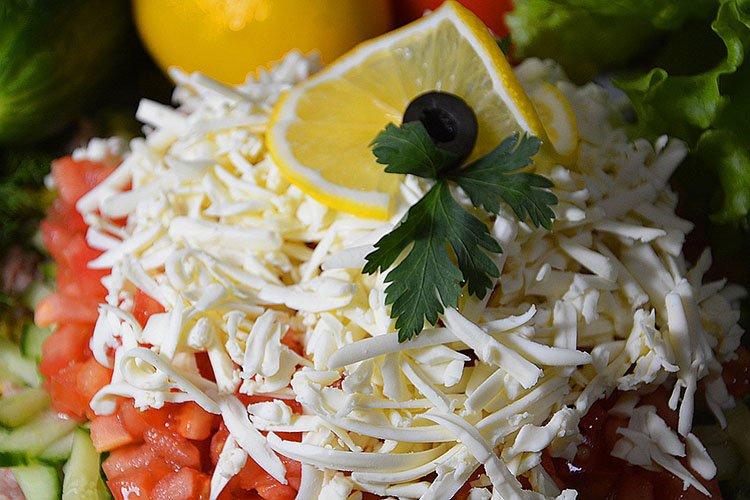 Salade coréenne de carottes, poulet et riz - recettes