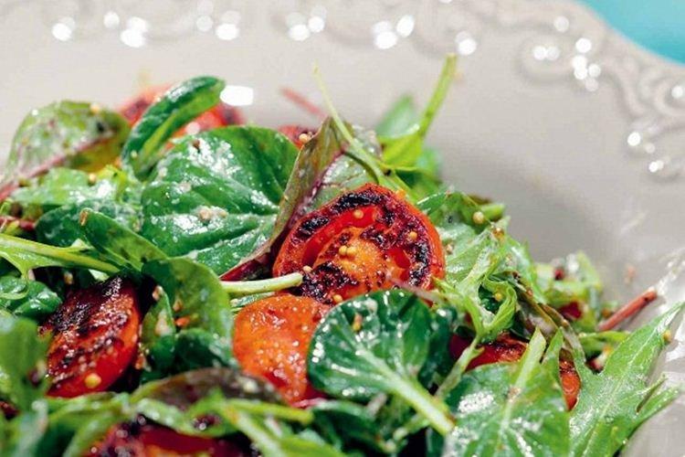 Salade de tomates sautées - Recettes de salades sans mayonnaise