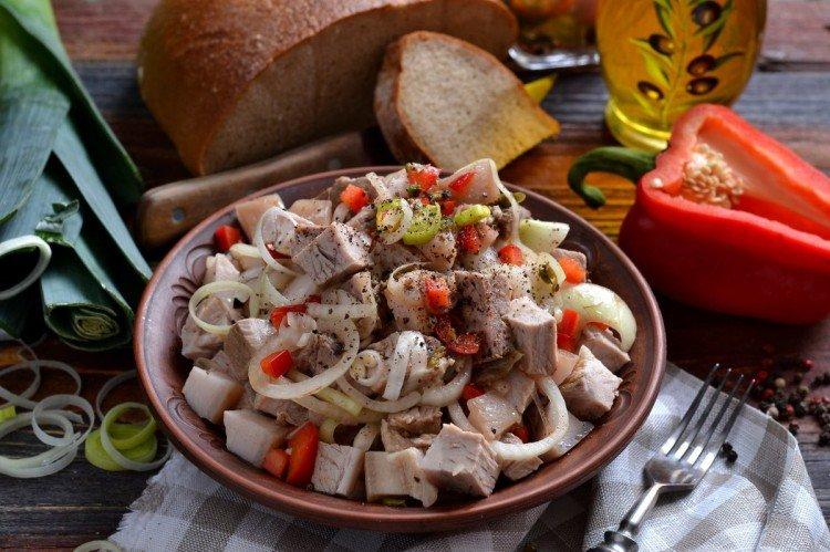 Salade de viande rustique pour une table de fête - recettes