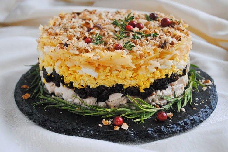 Salade de pruneaux et porc fumé - recettes