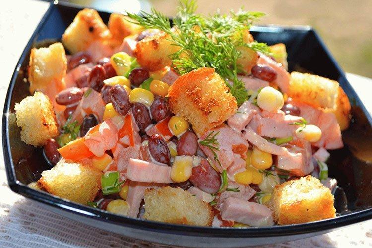 Salade de haricots à l'ananas et au fromage - recettes