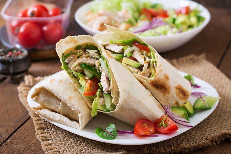 Shawarma avec cuisse de poulet à la maison - recettes