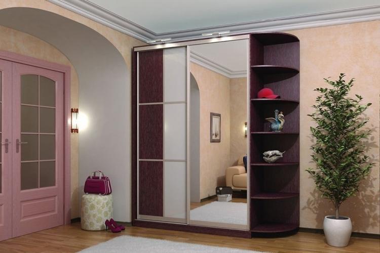 Armoire coulissante dans le couloir - modèles et photos