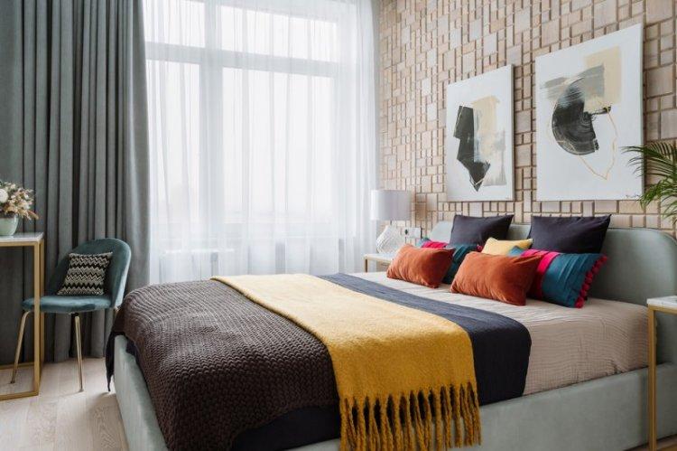 Rideaux dans la chambre dans un style moderne - photo